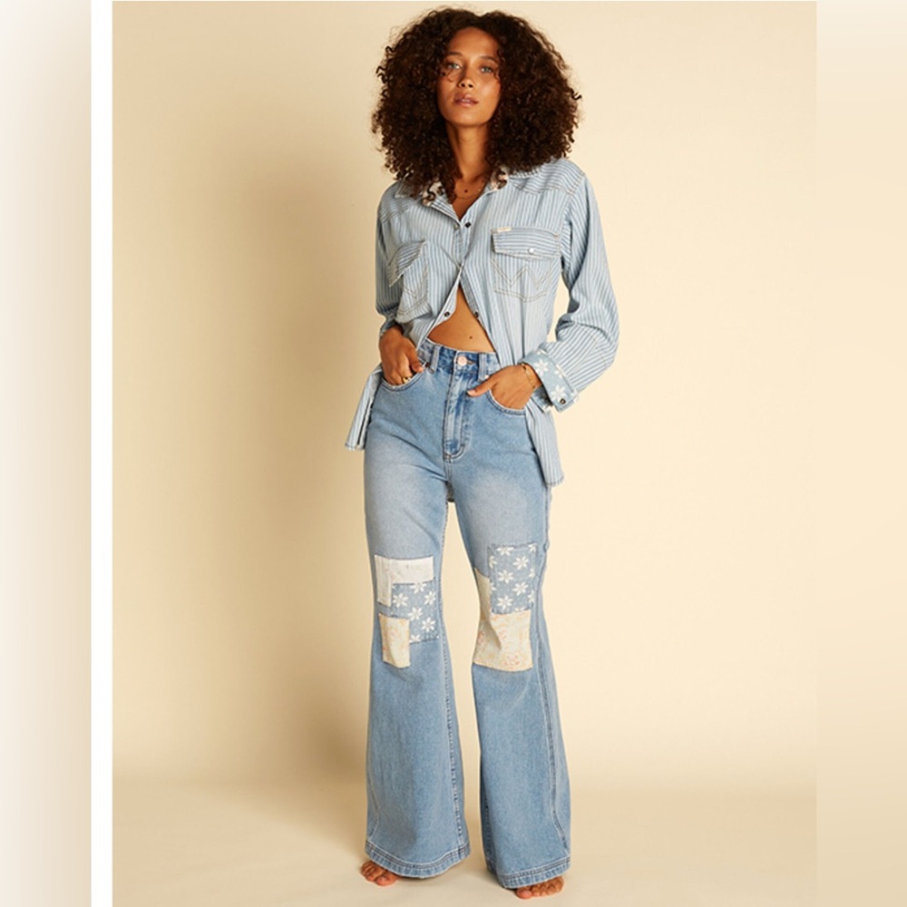 Women's Billabong x Wrangler True Blue Bell Bottom Jeans